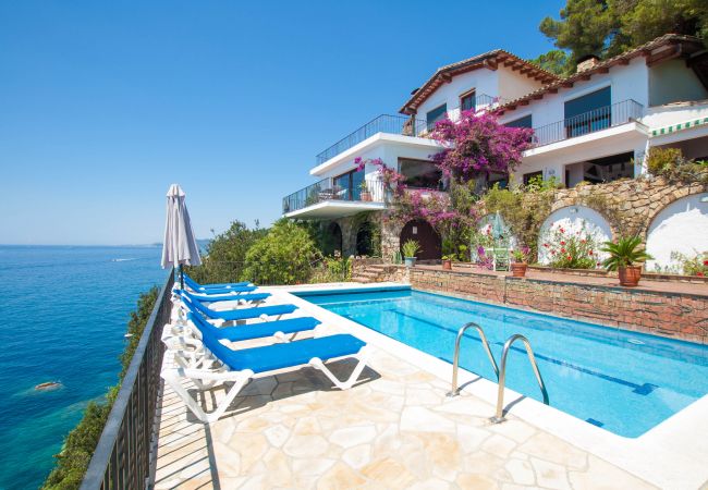 Villa in Lloret de Mar - Villa Mar Blau