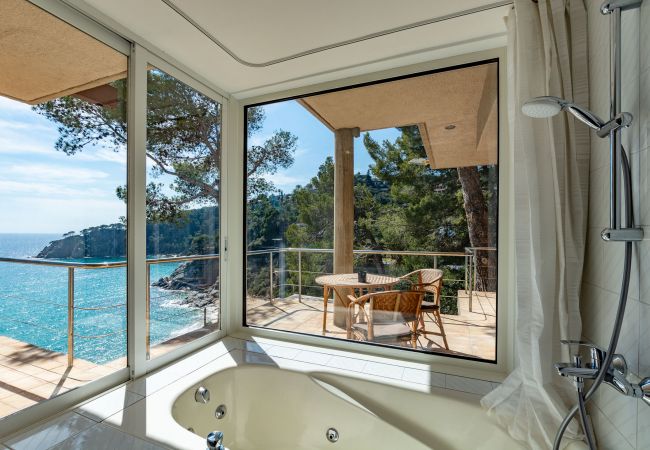 Villa in Tossa de Mar - Villa Porto Pi Villa in Tossa de Mar - Villa Porto Pi