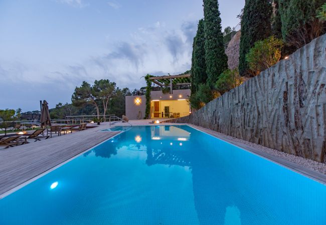 Villa in Tossa de Mar - Villa Porto Pi Villa in Tossa de Mar - Villa Porto Pi