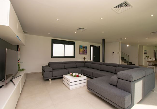 Villa in Pineda de Mar - Villa Malibu Villa in Pineda de Mar - Villa Malibu
