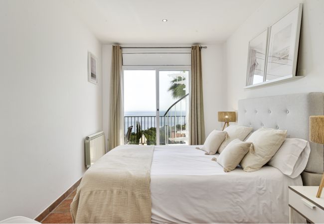 Villa en Blanes - Villa Calamar, near beach and fabulous sea views  Villa en Blanes - Villa Calamar, near beach and fabulous sea views