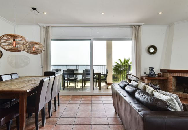 Villa en Blanes - Villa Calamar, near beach and fabulous sea views  Villa en Blanes - Villa Calamar, near beach and fabulous sea views