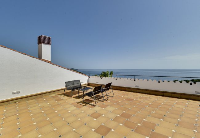 Villa en Blanes - Villa Calamar, near beach and fabulous sea views  Villa en Blanes - Villa Calamar, near beach and fabulous sea views