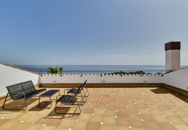 Villa en Blanes - Villa Calamar, near beach and fabulous sea views  Villa en Blanes - Villa Calamar, near beach and fabulous sea views