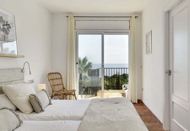 Villa en Blanes - Villa Calamar, near beach and fabulous sea views  Villa en Blanes - Villa Calamar, near beach and fabulous sea views