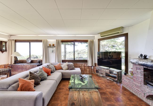 Villa en Calella - Villa Margot, beautiful Spanish house with large g Villa en Calella - Villa Margot, beautiful Spanish house with large g