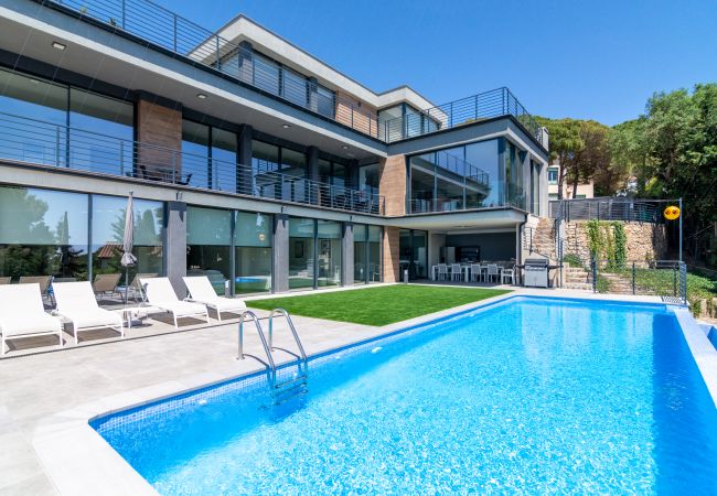 Villa en Lloret de Mar - Villa La Montgoda