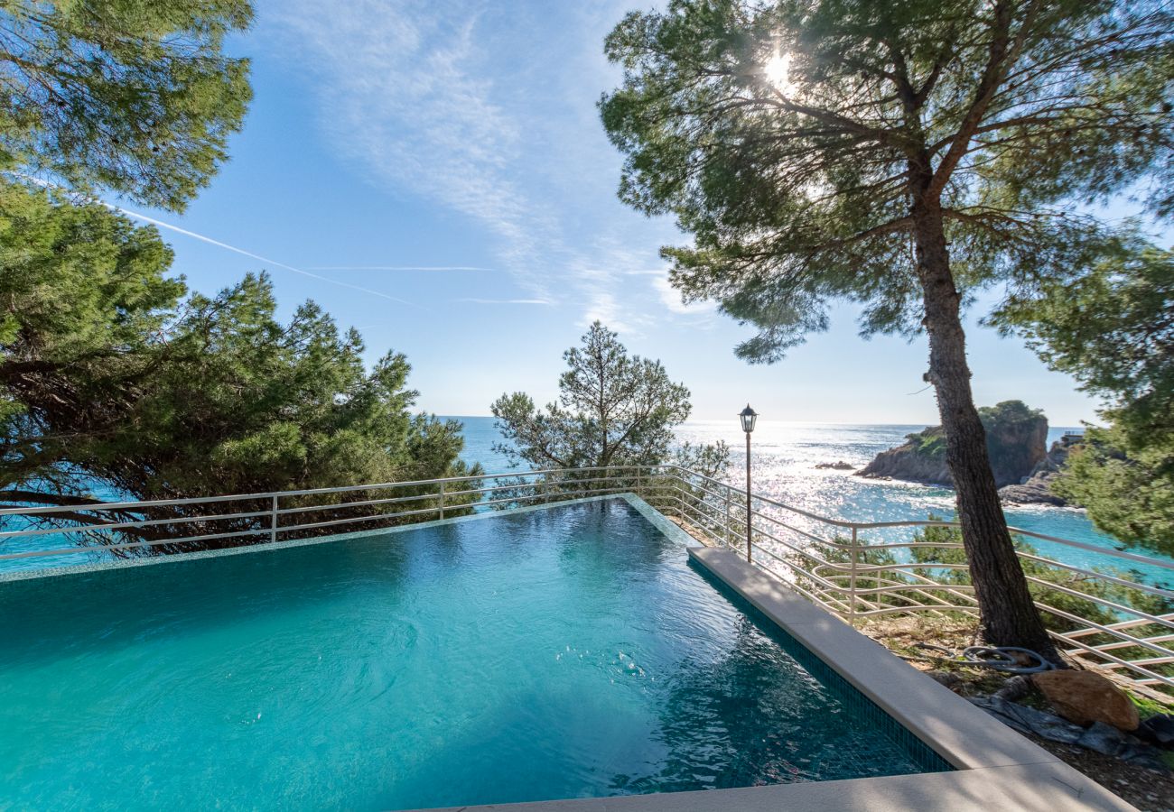 Villa à Blanes - Villa Bay View