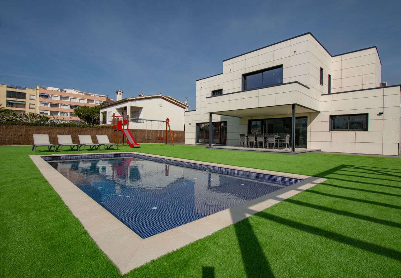 Villa à Pineda de Mar - Villa Malibu