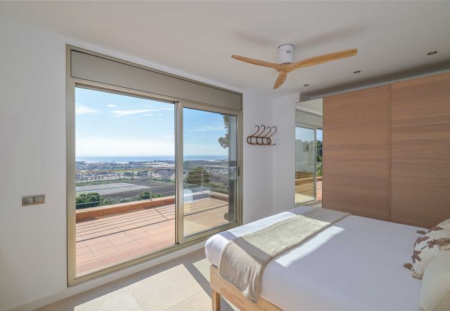 Villa in Santa Susana - Villa Horizon Villa in Santa Susana - Villa Horizon