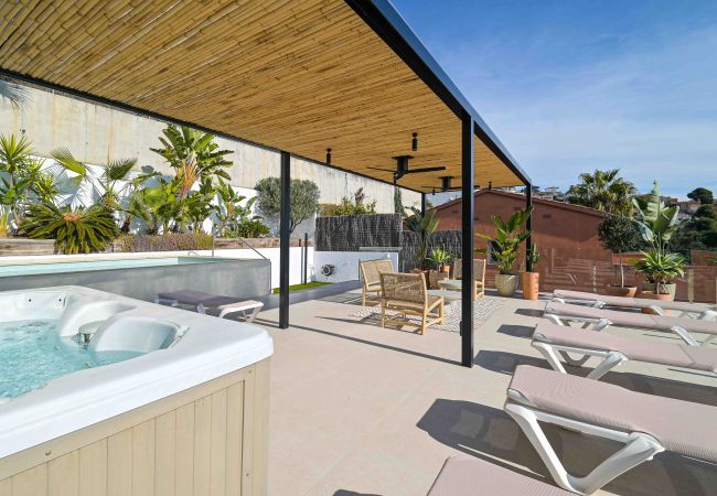 Villa in Santa Susana - Villa Horizon Villa in Santa Susana - Villa Horizon