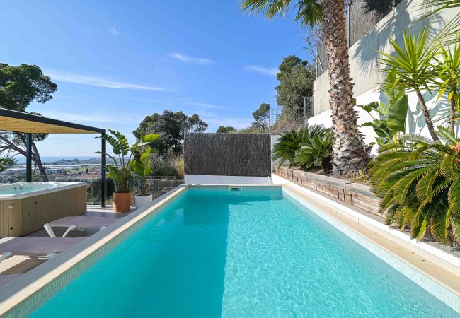 Villa in Santa Susana - Villa Horizon Villa in Santa Susana - Villa Horizon