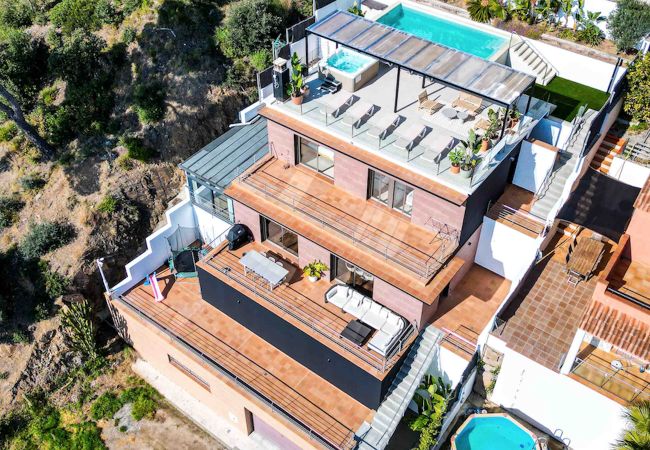 Villa in Santa Susana - Villa Horizon Villa in Santa Susana - Villa Horizon