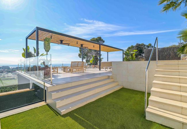 Villa in Santa Susana - Villa Horizon Villa in Santa Susana - Villa Horizon