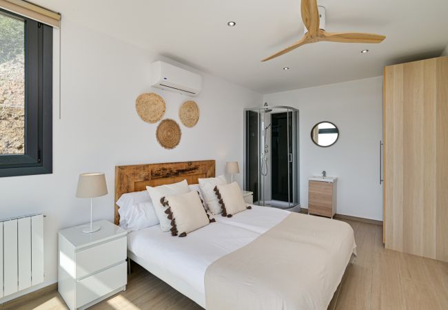 Villa in Santa Susana - Villa Horizon Villa in Santa Susana - Villa Horizon