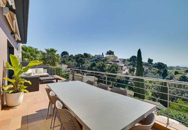 Villa in Santa Susana - Villa Horizon Villa in Santa Susana - Villa Horizon
