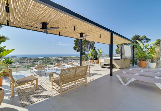 Villa in Santa Susana - Villa Horizon Villa in Santa Susana - Villa Horizon