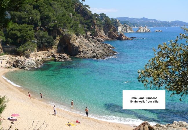 Villa in Blanes - Villa Alta Vista, modern luxury villa with stunnin Villa in Blanes - Villa Alta Vista, modern luxury villa with stunnin