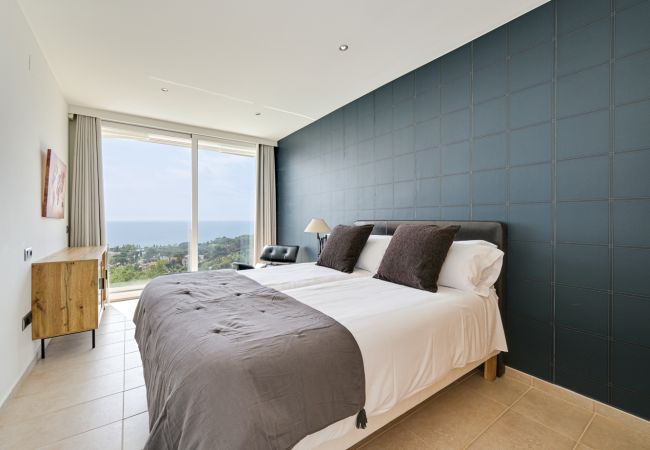 Villa in Blanes - Villa Alta Vista, modern luxury villa with stunnin Villa in Blanes - Villa Alta Vista, modern luxury villa with stunnin