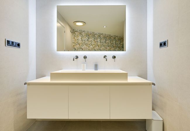 Villa in Blanes - Villa Alta Vista, modern luxury villa with stunnin Villa in Blanes - Villa Alta Vista, modern luxury villa with stunnin