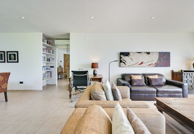 Villa in Blanes - Villa Alta Vista, modern luxury villa with stunnin Villa in Blanes - Villa Alta Vista, modern luxury villa with stunnin