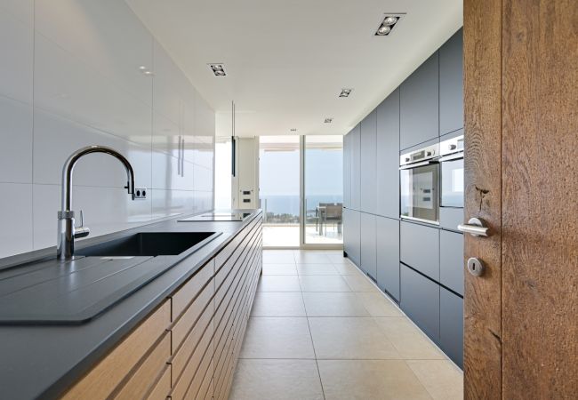 Villa in Blanes - Villa Alta Vista, modern luxury villa with stunnin Villa in Blanes - Villa Alta Vista, modern luxury villa with stunnin