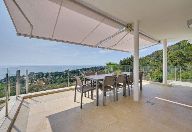 Villa in Blanes - Villa Alta Vista, modern luxury villa with stunnin Villa in Blanes - Villa Alta Vista, modern luxury villa with stunnin