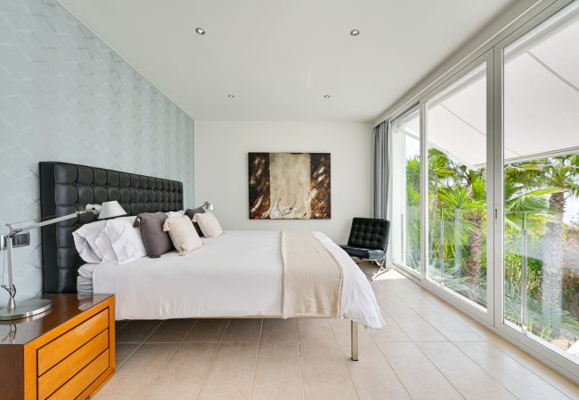 Villa in Blanes - Villa Alta Vista, modern luxury villa with stunnin Villa in Blanes - Villa Alta Vista, modern luxury villa with stunnin