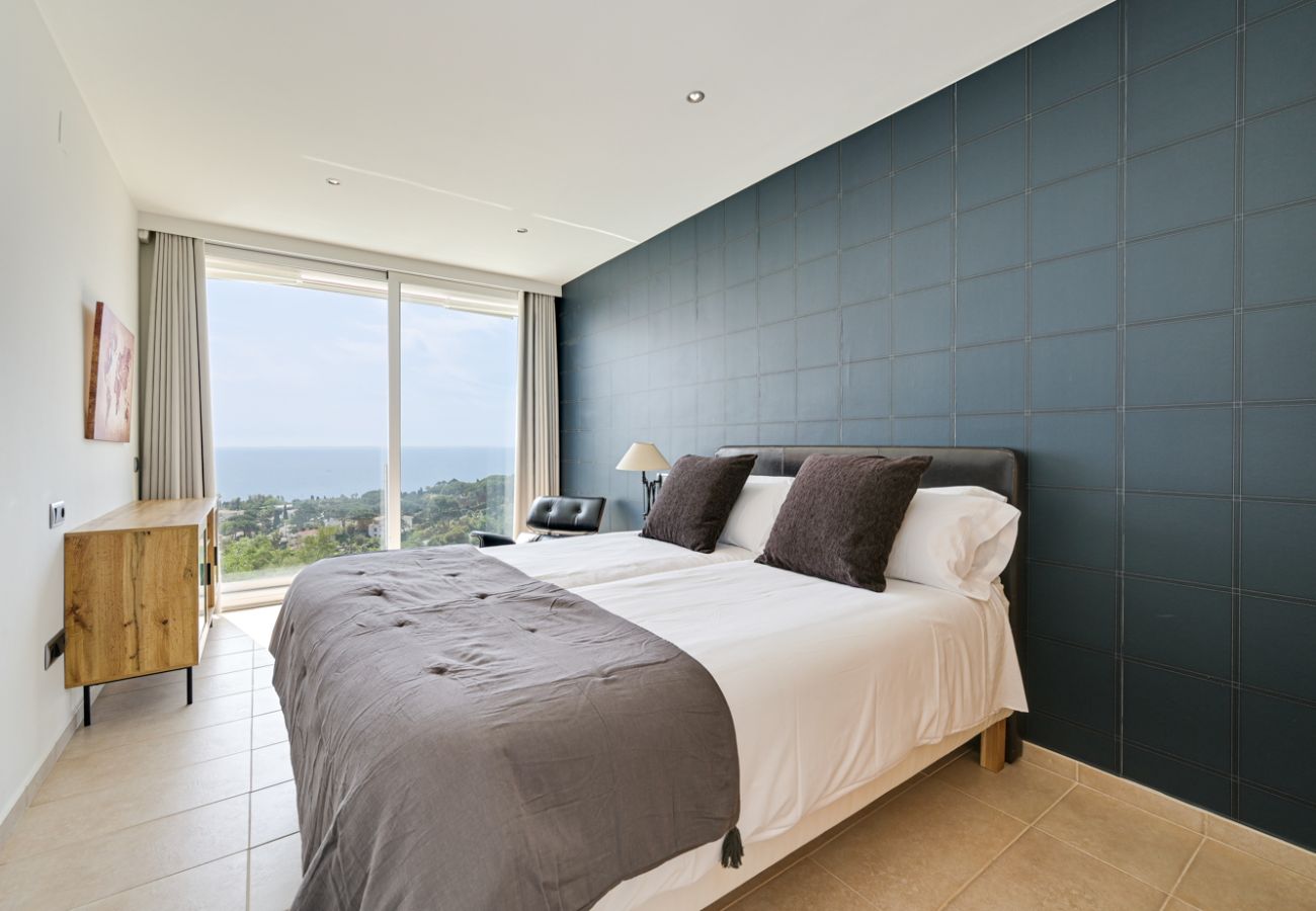 Villa in Blanes - Villa Alta Vista, modern luxury villa with stunnin Villa in Blanes - Villa Alta Vista, modern luxury villa with stunnin