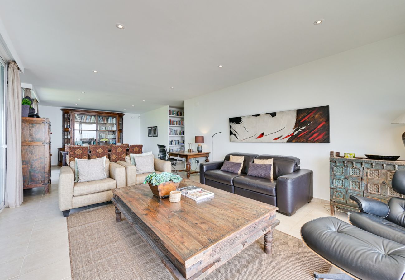 Villa in Blanes - Villa Alta Vista, modern luxury villa with stunnin Villa in Blanes - Villa Alta Vista, modern luxury villa with stunnin