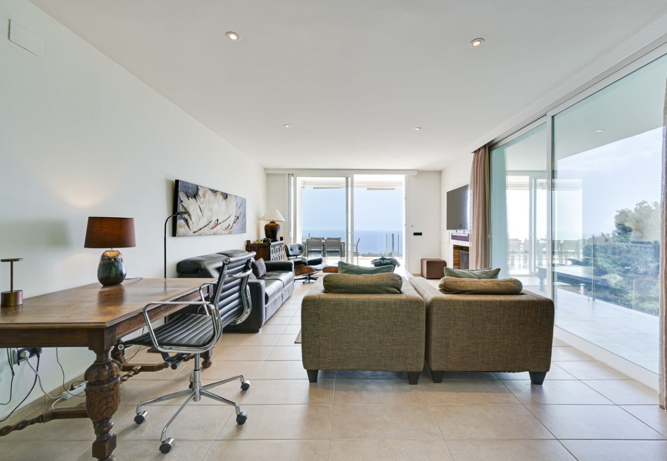 Villa in Blanes - Villa Alta Vista, modern luxury villa with stunnin Villa in Blanes - Villa Alta Vista, modern luxury villa with stunnin