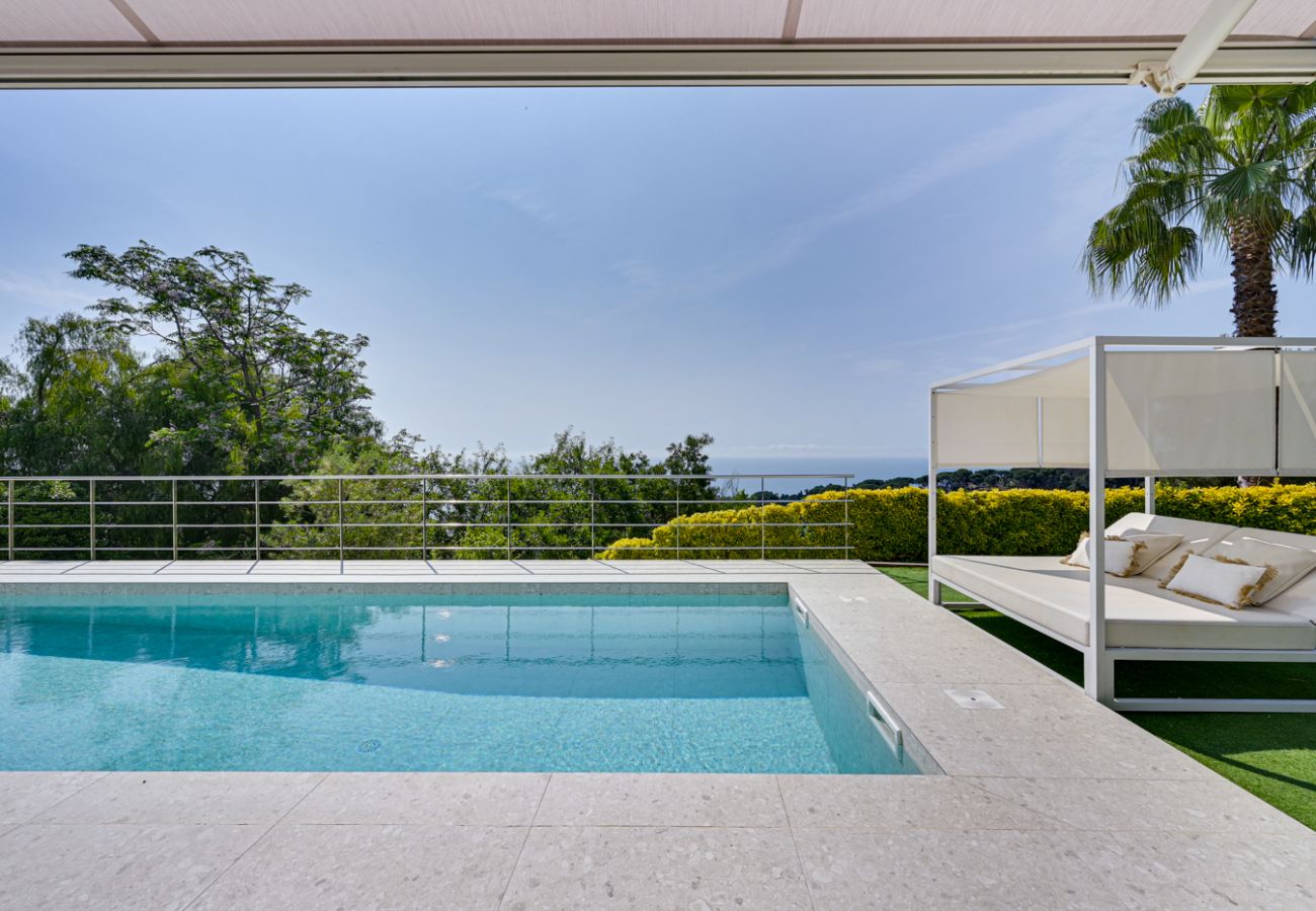 Villa in Blanes - Villa Alta Vista, modern luxury villa with stunnin Villa in Blanes - Villa Alta Vista, modern luxury villa with stunnin