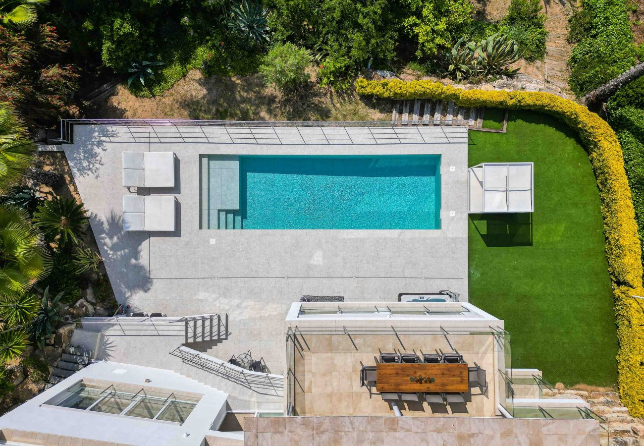 Villa in Blanes - Villa Alta Vista, modern luxury villa with stunnin Villa in Blanes - Villa Alta Vista, modern luxury villa with stunnin