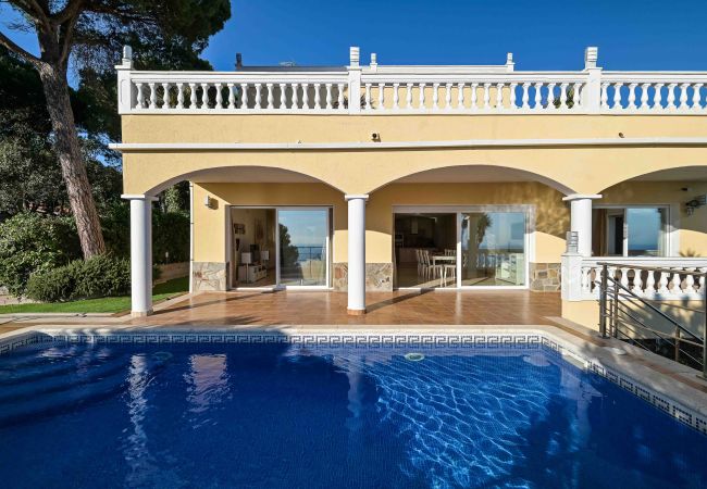 Villa in Lloret de Mar - Villa Vistamar Villa in Lloret de Mar - Villa Vistamar