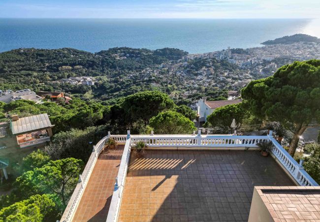 Villa in Lloret de Mar - Villa Vistamar Villa in Lloret de Mar - Villa Vistamar