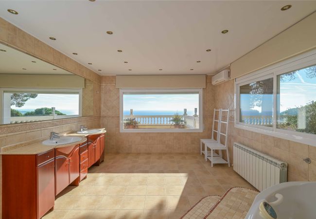 Villa in Lloret de Mar - Villa Vistamar Villa in Lloret de Mar - Villa Vistamar