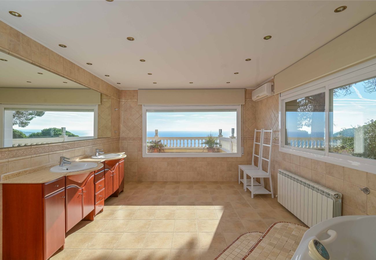 Villa in Lloret de Mar - Villa Vistamar Villa in Lloret de Mar - Villa Vistamar