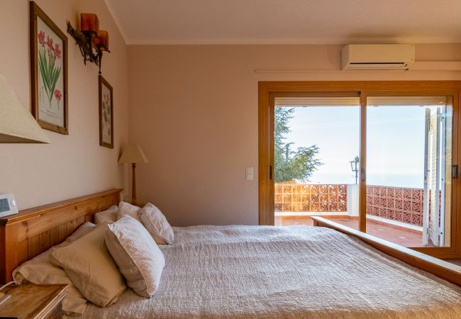 Villa in Calella - Villa Margot, beautiful Spanish house with large g Villa in Calella - Villa Margot, beautiful Spanish house with large g