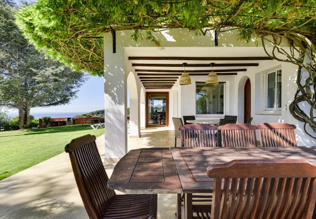 Villa in Calella - Villa Margot, beautiful Spanish house with large g Villa in Calella - Villa Margot, beautiful Spanish house with large g