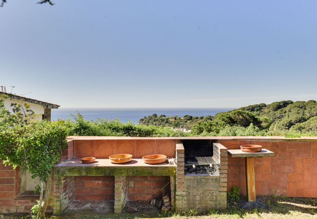 Villa in Calella - Villa Margot, beautiful Spanish house with large g Villa in Calella - Villa Margot, beautiful Spanish house with large g