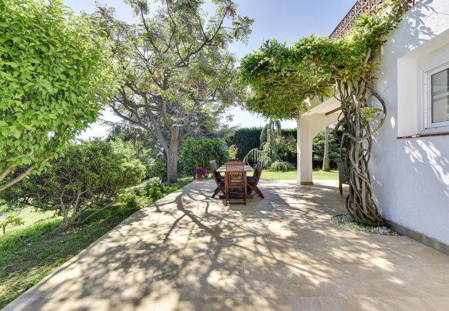 Villa in Calella - Villa Margot, beautiful Spanish house with large g Villa in Calella - Villa Margot, beautiful Spanish house with large g