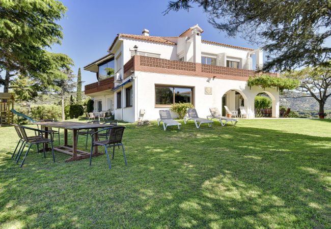 Villa in Calella - Villa Margot, beautiful Spanish house with large g Villa in Calella - Villa Margot, beautiful Spanish house with large g
