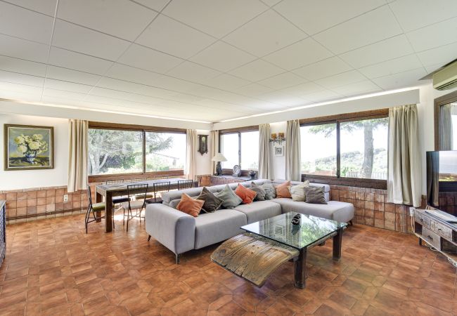 Villa in Calella - Villa Margot, beautiful Spanish house with large g Villa in Calella - Villa Margot, beautiful Spanish house with large g