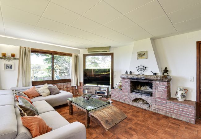 Villa in Calella - Villa Margot, beautiful Spanish house with large g Villa in Calella - Villa Margot, beautiful Spanish house with large g