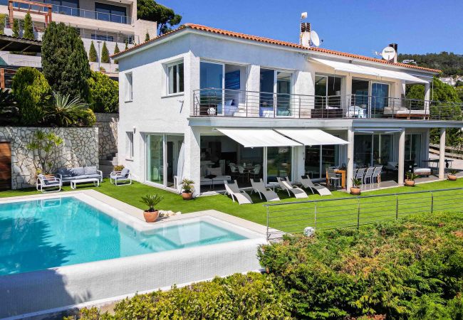 Villa/Dettached house in Lloret de Mar - Villa Harmony