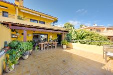 Terraced House in Calella - Villa Botanica - cosy holiday home with private po