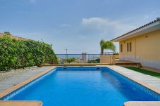 Villa in Calella - Villa Aloe
